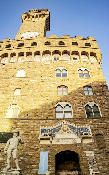 View on the Palazzo Vecchio in Florence. 23 April 2018 Florence, Tuscany - Italy - 写真・画像