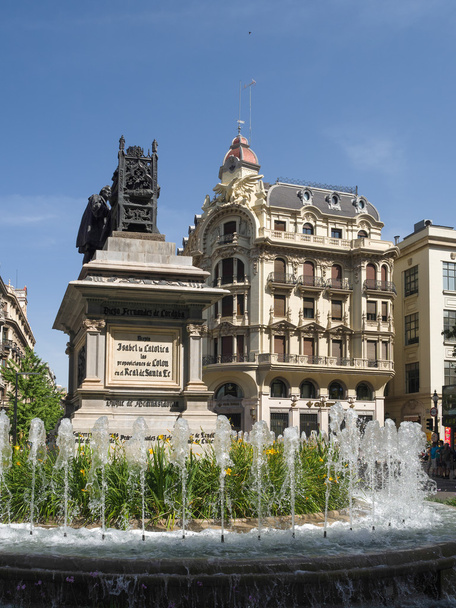 Pomnik Ferdynanda i Izabeli, plaza isabel la catolica, gr - Zdjęcie, obraz