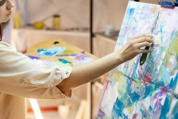 painting woman art process abstract artwork hobby - Foto, Bild
