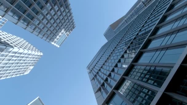 Edificios modernos de rascacielos de oficinas de gran altura - Metraje, vídeo