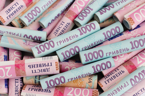 Ukrayna para geçmişi. Ukrayna parası ruloları. - Fotoğraf, Görsel