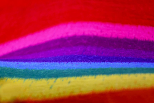 Arcobaleno cotone immagini di sfondo tessili. Colorato tessuto arcobaleno sfondo stock foto. Multicolore immagini stock di sfondo luminoso. Astratto carta da parati arcobaleno a strisce - Foto, immagini