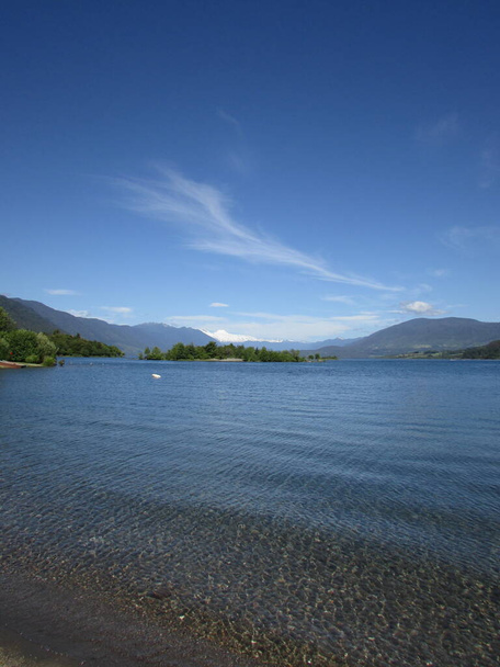 Lago Rinihue, Panguipulli, Chile  - Valokuva, kuva