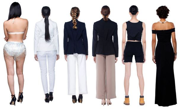 全身の長さ図20代の多様性30代アジアの女性カジュアルライフスタイル、ビジネス、イブニングドレスなど、多くの多様性のキャリア。女性は背を向ける背景色を背に立ち、白い背景が孤立 - 写真・画像