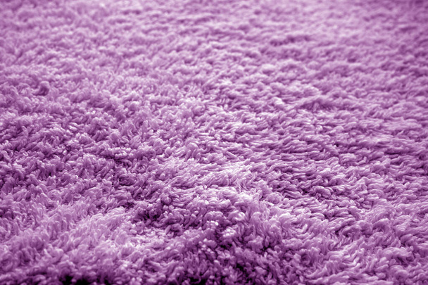 Textura osušky s rozmazaným efektem v purpurové barvě. Abstraktní pozadí a textura pro design. - Fotografie, Obrázek
