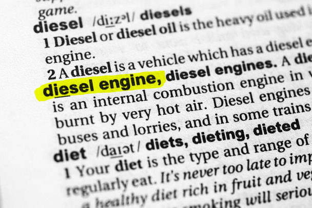 Zvýrazněné slovo dieselový motor koncept a význam - Fotografie, Obrázek