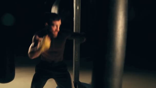 Schlagabtausch im Männerboxen - Filmmaterial, Video