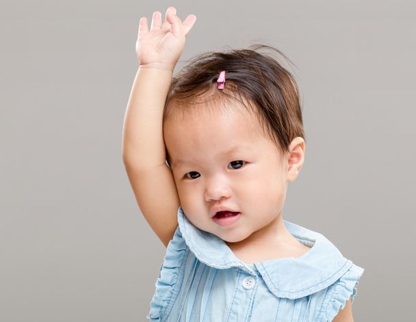 Little girl hand raise up - Foto, afbeelding