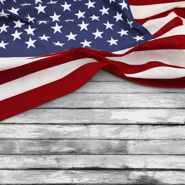 Американський прапор і дерев'яні дошки - Фото, зображення