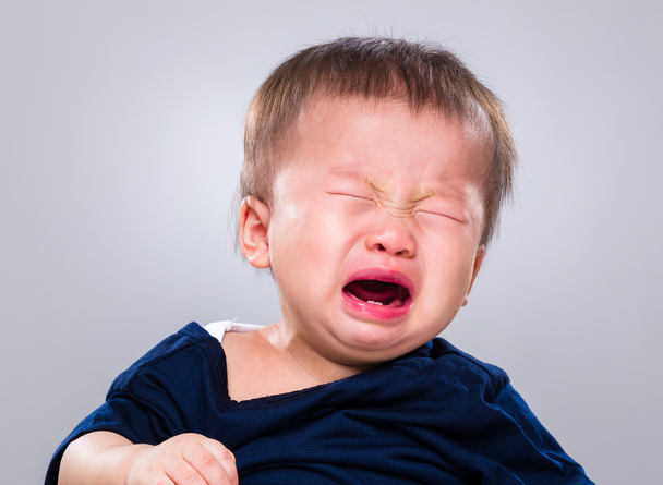Bambino che piange - Foto, immagini