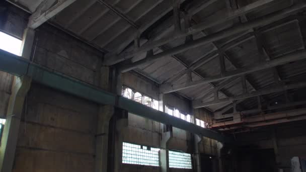 Edificio industrial oscuro - Imágenes, Vídeo