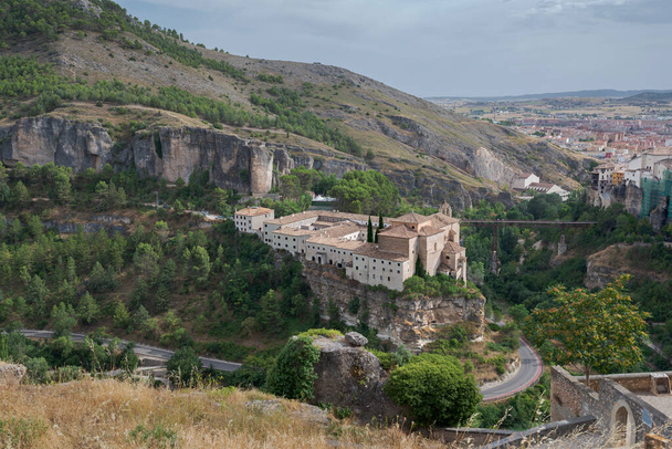 Бывший монастырь Святого Павла, в городе Куэнка, Испания - Фото, изображение