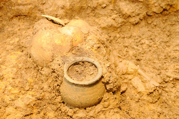 археологические раскопки и раскопки в области, исследования и история - Фото, изображение