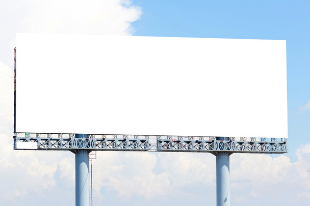 prázdné billboard užitečné pro vaši reklamu - Fotografie, Obrázek