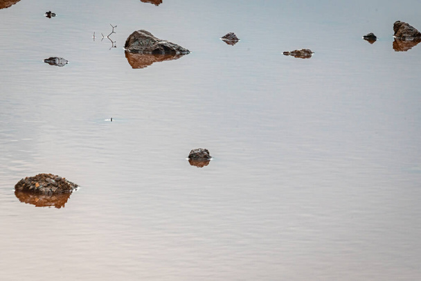 Мінералізовані води з покинутих шахт Мазарну. Територія Мурсії. Іспанія - Фото, зображення