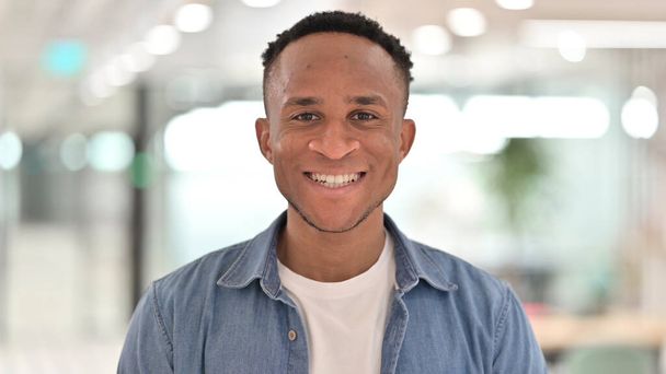 Portrait of Cheerful Casual African Man Smiling at Camera - Photo, Image