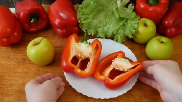 imágenes de verduras y frutas frescas sobre la mesa, concepto de dieta  - Imágenes, Vídeo