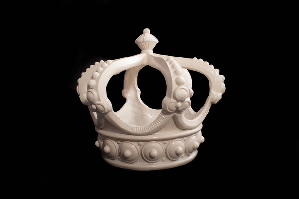 Valkoinen kruunu isoated valkoisella pohjalla - Valokuva, kuva