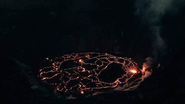 空中ビューハワイ火山のキラウエア火山ビッグアイランドの国立公園. - 写真・画像