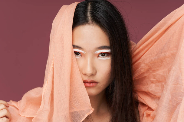 Asyalı kadın görünüşü lüks kozmetik cazibe modeli - Fotoğraf, Görsel