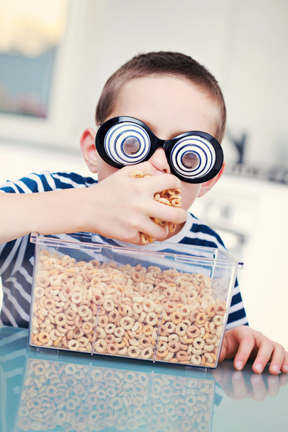 Comer cereales
 - Foto, imagen