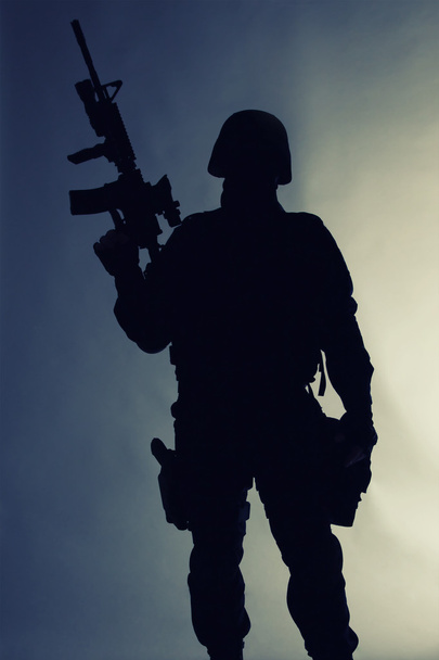SWAT tiszt háttérvilágítással - Fotó, kép