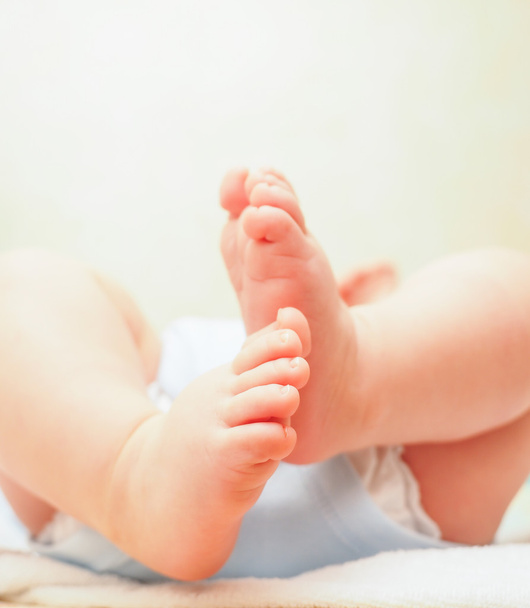 Baby boy diaper change - Фото, изображение