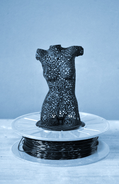 Automatischer dreidimensionaler 3D-Drucker für Kunststoff. - Foto, Bild