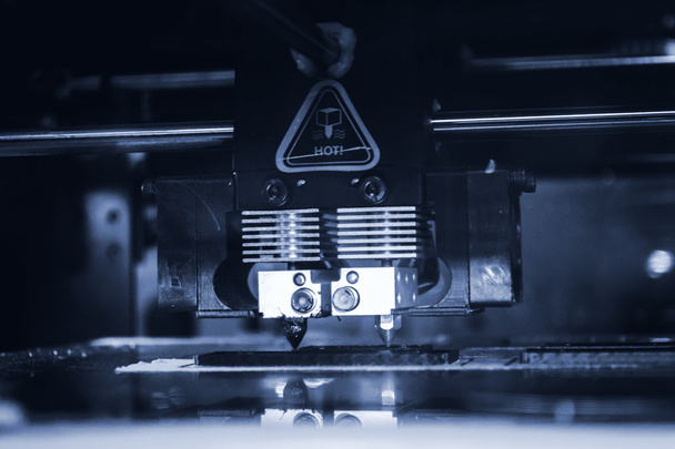 Impresión de impresoras 3D formas negras close-up Impresora 3D tridimensional automática - Foto, imagen