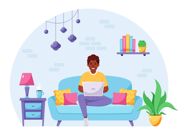 Чорний чоловік сидить на дивані і працює на ноутбуці. Фрілансер, концепція домашнього офісу. Векторні ілюстрації
 - Вектор, зображення