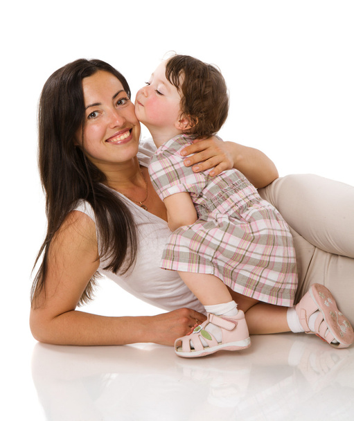 Boldog anya egy éves lányával, elszigetelt fehér - Fotó, kép