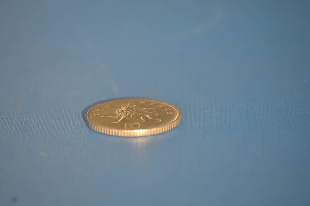 UK Dziesięć pensów częściowo zamazane - Zdjęcie, obraz