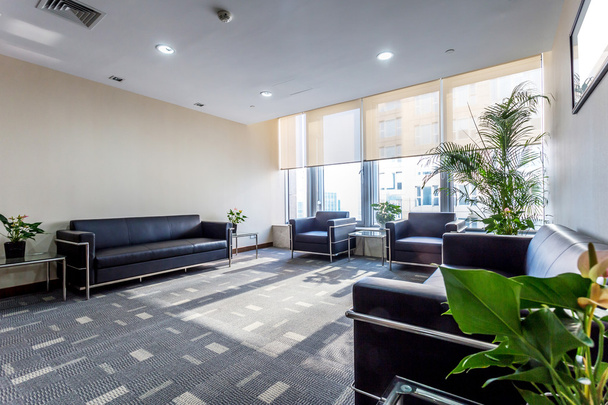 salle de repos dans un immeuble de bureaux moderne
 - Photo, image