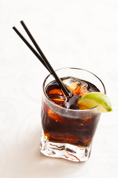 Cocktail with rum - Φωτογραφία, εικόνα