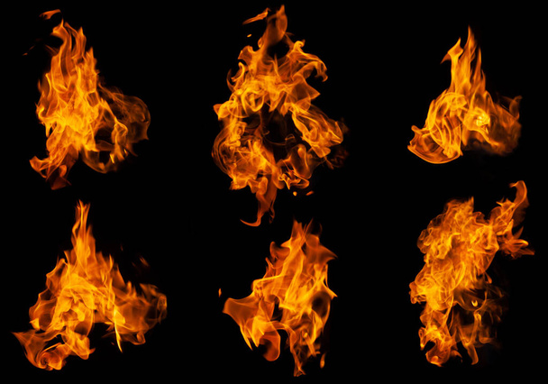 Tűzgyűjtemény készlet láng égő elszigetelt sötét alapon grafikai tervezés céljából - Fotó, kép