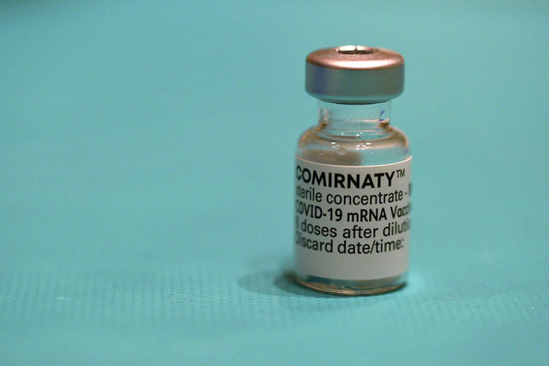 Vacunación Corona en Austria con vacuna de Biontech Pfizer - Foto, imagen