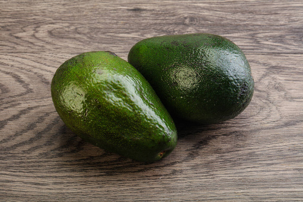 Vers rijp avocado fruit om te koken - Foto, afbeelding