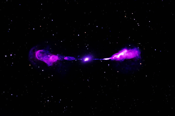 Jasny pulsar, na ciemnym tle. Elementy tego obrazu zostały dostarczone przez NASA. Wysokiej jakości zdjęcie - Zdjęcie, obraz