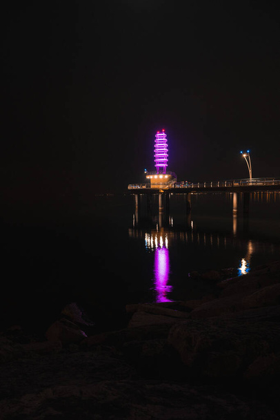 A beautiful shot of night lights at Spencer Smith Park in Burlington, Canada - Photo, image