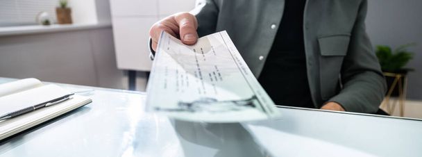 Payroll Compensation Cheque. Bank Paycheck. Social Security - Fotoğraf, Görsel