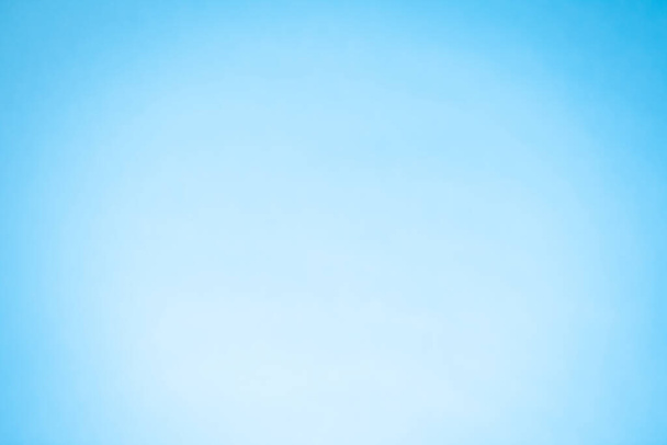 Светло-синий чистый чистый чистый градиент абстрактный бумажный фон - Фото, изображение
