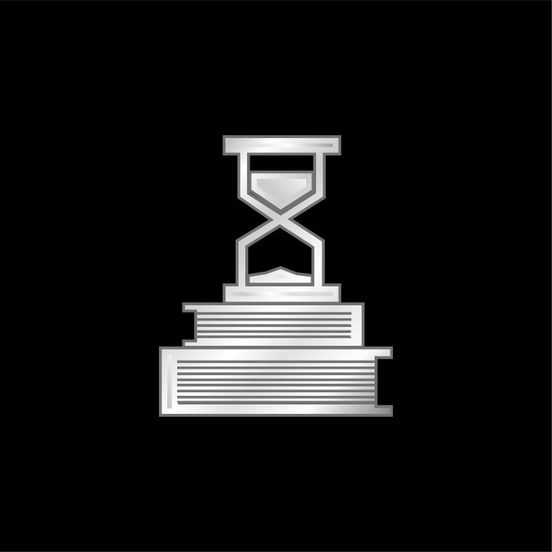Livres et horloge de sable argent plaqué icône métallique - Vecteur, image
