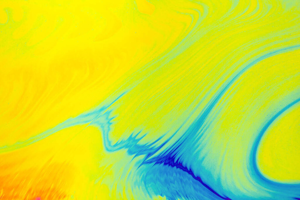 Regenbogenfarben. Psychedelische mehrfarbige Muster Hintergrund. Makroaufnahme von Seifenblasen - Foto, Bild