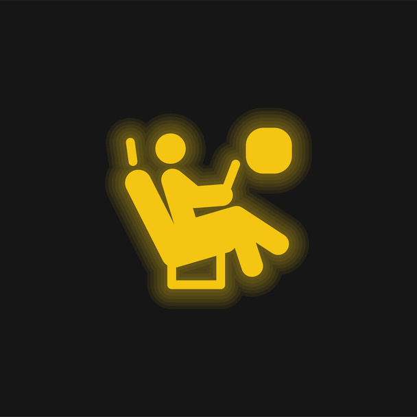 Airplane Seat yellow glowing neon icon - Vector, Image