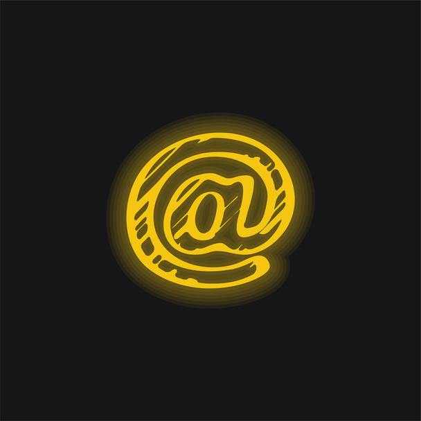Arroba Sketched Social Symbool Outline geel gloeiend neon icoon - Vector, afbeelding