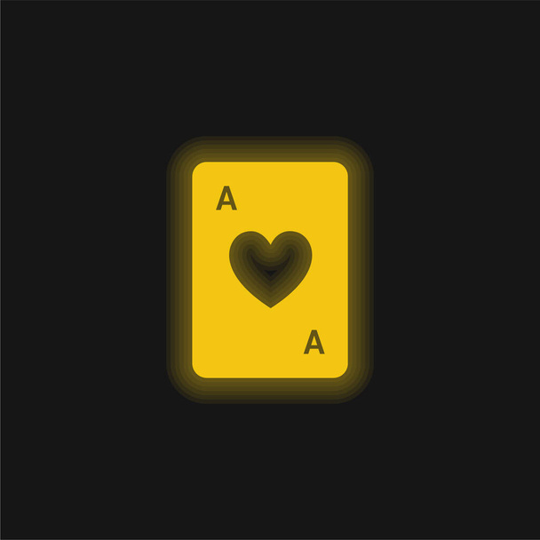 As de corazones amarillo brillante icono de neón - Vector, Imagen
