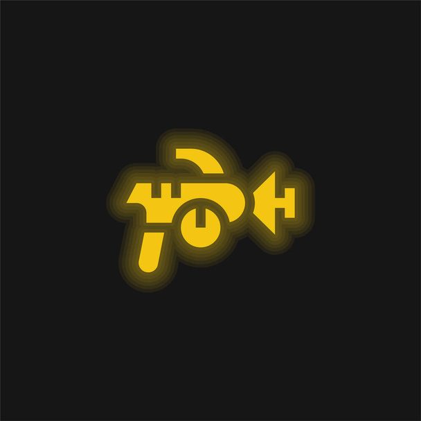 Blaster yellow glowing neon icon - Vector, imagen