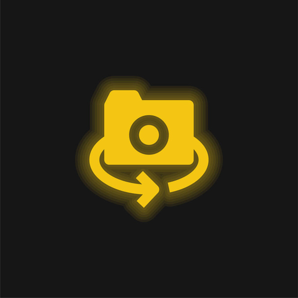360 Camera yellow glowing neon icon - Vector, Image