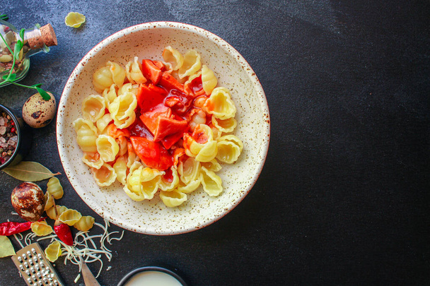 pasta con salsa de tomate - Foto, Imagen