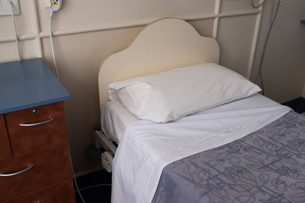 Uma cama de hospital genérica - Foto, Imagem